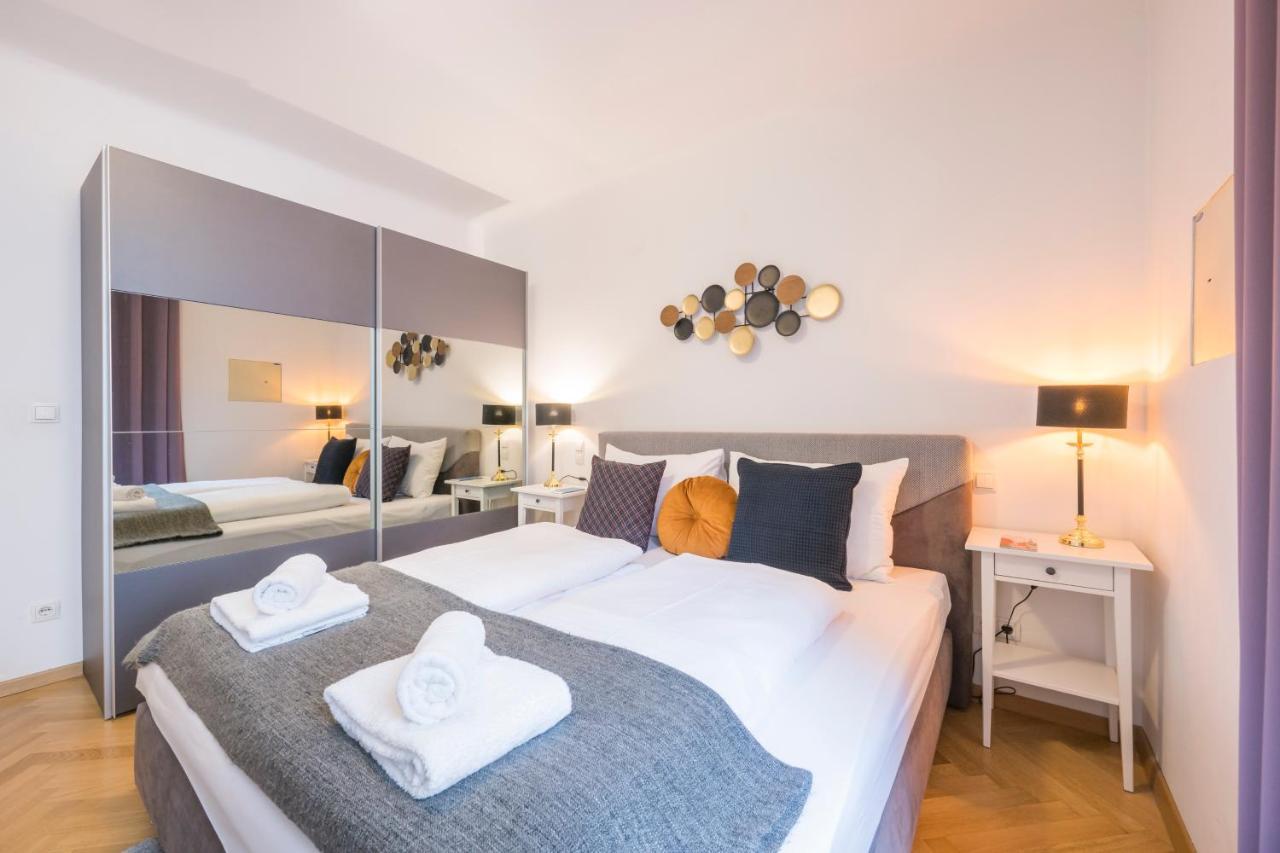 Moulin Rouge Suite Viyana Dış mekan fotoğraf